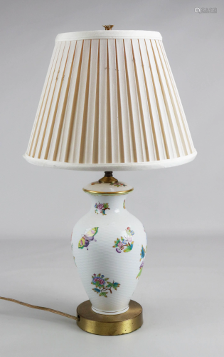 Porcelain Herend Queen Victoria Table Lamp
