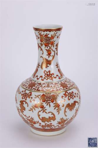 A Chinese Gilt Alum Red Porcelain Vase