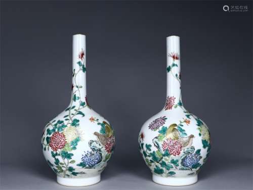 A Pair of Chinese Famille Rose Porcelain Flask