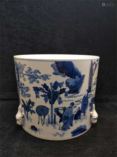 A Chinese Blue and White Porcelain Brush Pot