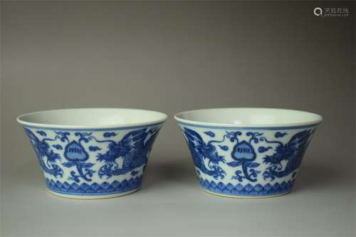 A Pair of Chinese Blue and White Porcelain Bowls