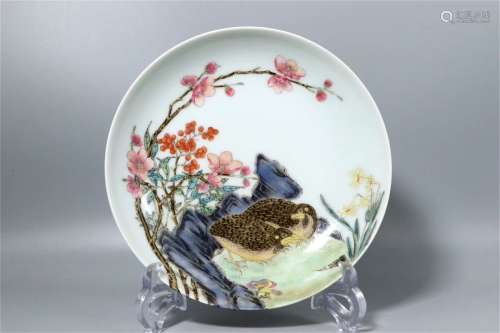 A Chinese Colorful Floral Porcelain Plate