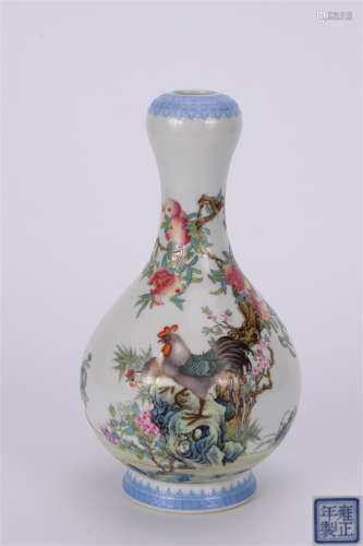A Chinese Cock Painted Enamel Porcelain Gourd-shaped Vase