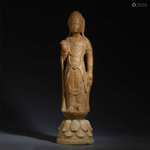 A CHINESE ANCIENT STONE CARVED STANDING GUANYIN