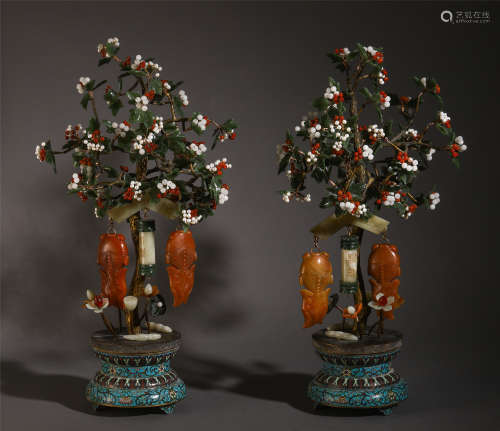PAIR OF CHINESE GEM STONE INLAID IN CLOISONNE BASIN