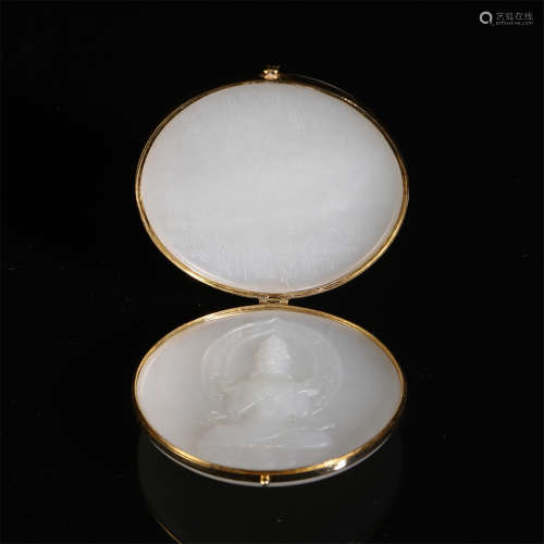 CHINESE WHITE JADE LIDDED BOX WITH CARVED GUANYIN