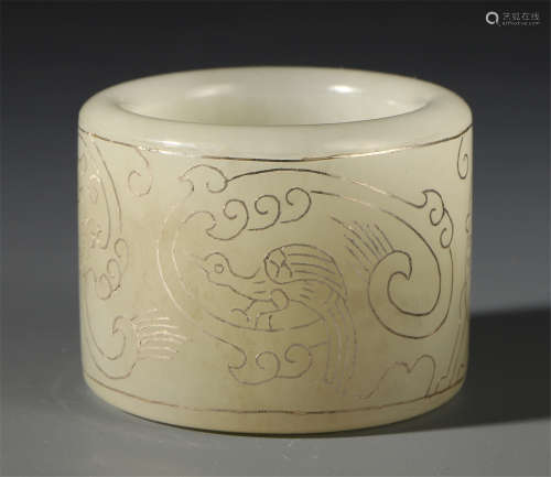 A CHINESE WHITE JADE SILVER INLAID CARVED ARCHER'S RING