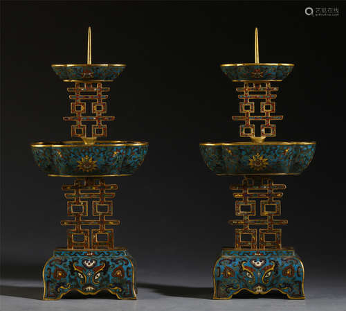 A PAIR OF CHINESE CLOISONNE CANDLE HOLDER