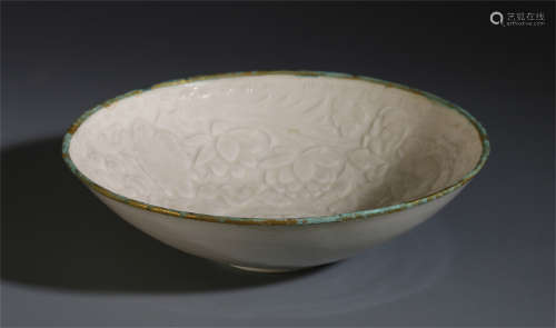 CHINESE PORCELAIN WHITE GLAZED CARVED FLOWER BOWL