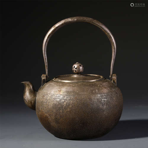 A CHINESE  SILVER LONG HANDLE KETTLE