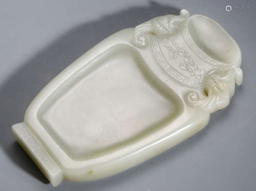 A CHINESE JADE CARVED ELEPHANT PATTERN INKSTONE