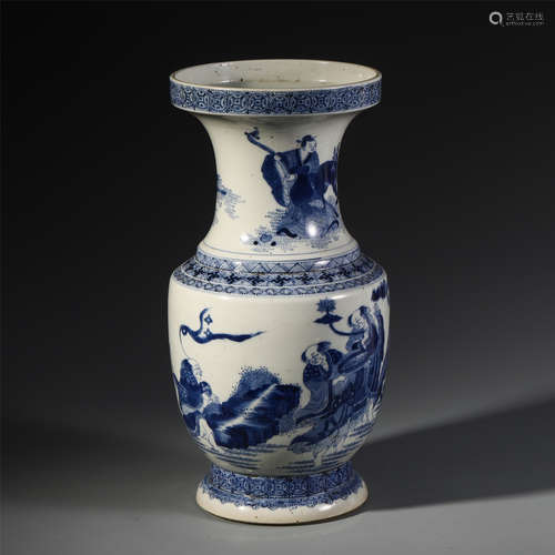 A CHINESE BLUE AND WHITE PORCEIAIN FIGURES AND STORY VASE