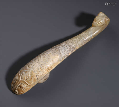 A CHINESE ANCIENT JADE CARVED BEAST BELT HOOK