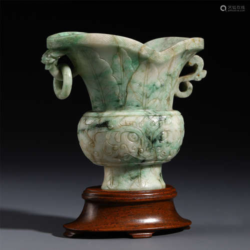 AN ANCIENT CHINESE JADEITE CARVED WINE VESSEL JUE