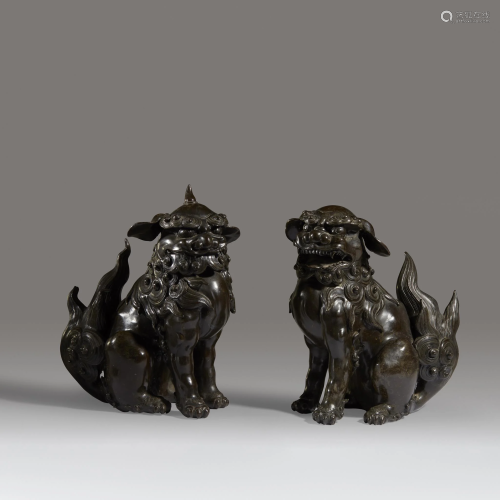 A pair of Japanese patinated bronze Buddhist …