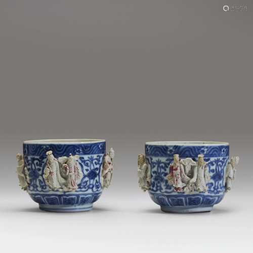 A pair of Chinese blue and white porcelain …
