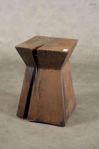 Christian Liaigre (1943 ) Tabouret.