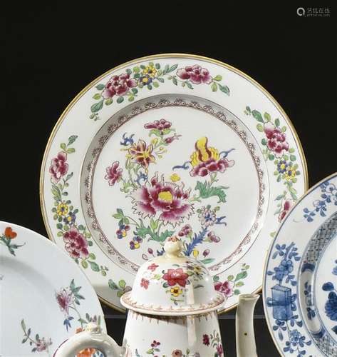 CHINE XIXe siècle Assiette en porcelaine, à décor …