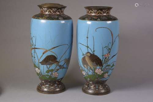 JAPON Epoque MEIJI (1868 1912) Paire de vases sur …