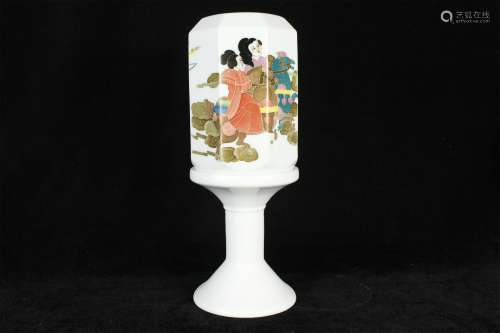 A Chinese Porcelain Oil Lamp