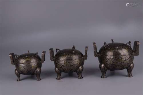 A Set of Three Chinese Bronze Incense Burners with Gold Inlaid