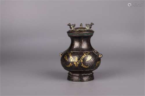 A Chinese Bronze Vase with Gold Inlaid