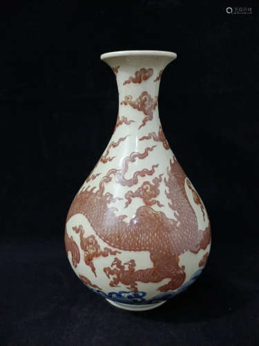 A Chinese Blue and White Underglazed Red Dragon Pattern Porcelain Vase