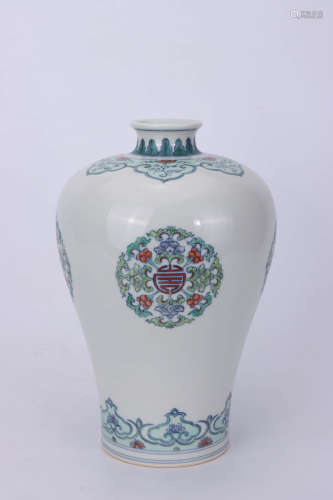 A Chinese Doucai  Twine Pattern Porcelain Plum Vase