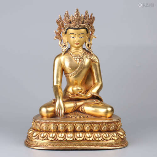 A Chinese Gilded Bronze Buddha Statue of Sakyamuni