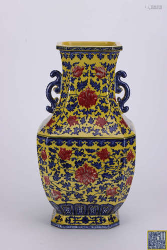 A Chinese Yellow Land Blue and White Porcelain Vase with Double Ears