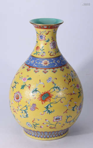 A Chinese Yellow Land  Twine Pattern Floral Porcelain Vase