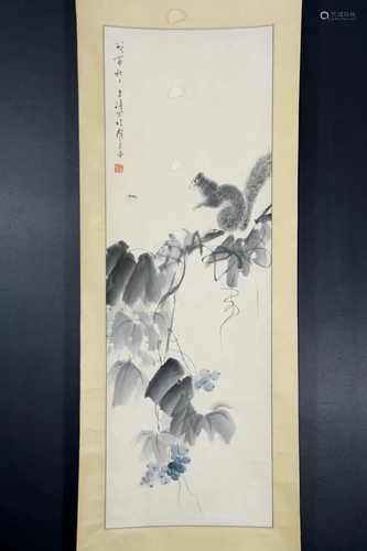 CHINESE PAINTING OF SQUIRREL AND GRAPE