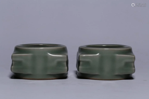 PAIR OF LONGQUAN KILN CONG…