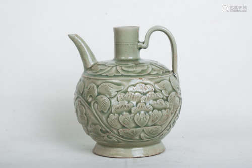Chinese Northern Song Dynasty Yaozhou Kiln Carved Porcelain Pot
