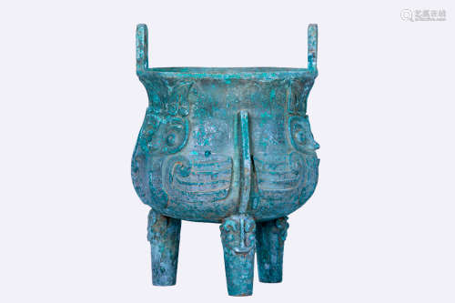 Chinese Western Zhou Dynasty Bronze Vessel