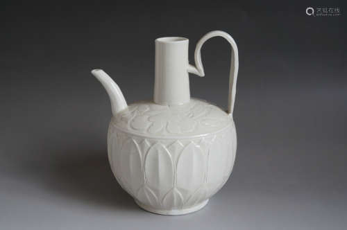 Chinese Ding Kiln Carved Porcelain Pot