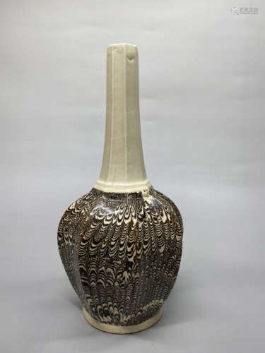 Chinese Dangyangyu Kiln Porcelain Bottle