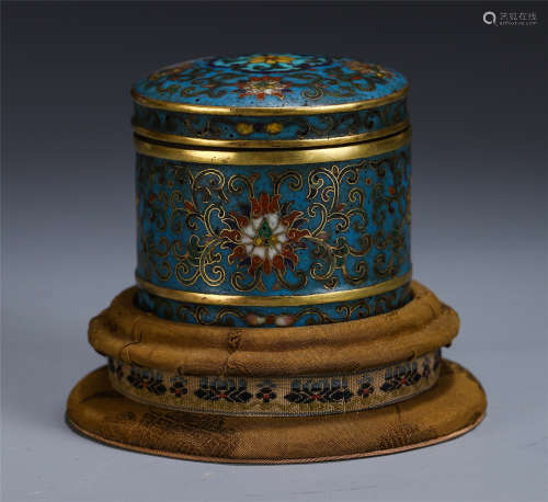 A CHINESE CLOISONNE ARCHER'S RING BOX