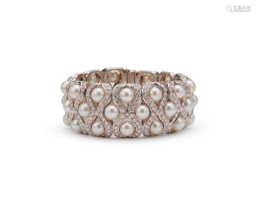 18K Gold, Pearl, and Diamond Bracelet