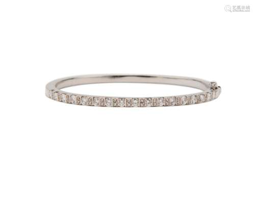 18K Gold and Diamond Bangle Bracelet