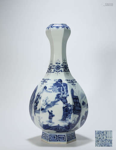 Blue and White Pottery Vese in Garlic form from Qing