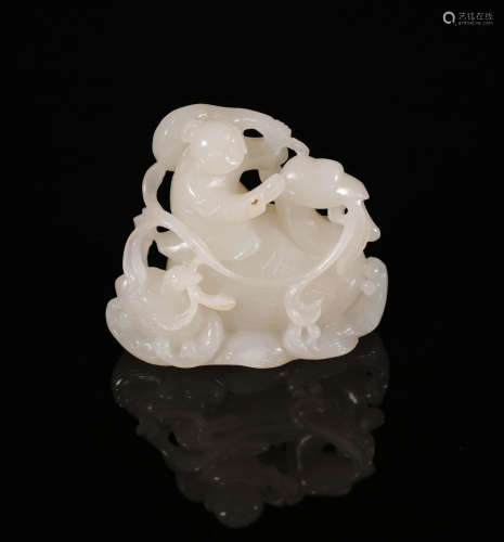 HeTian Jade Ornament in Goose form from Qing