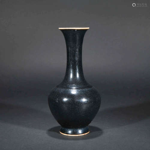 A CHINESE BLACK GOLD GLAZED PORCELAI…