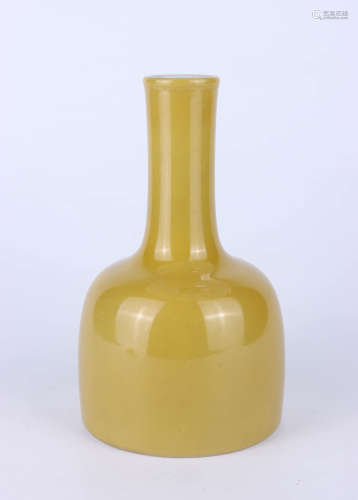 A CHINESE YELLOW GLAZED PORCELAIN BALL…