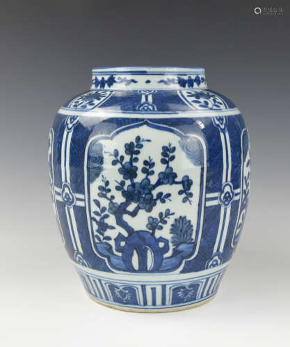 Chinese Blue & White Jar w/ Flower, Wanli Period