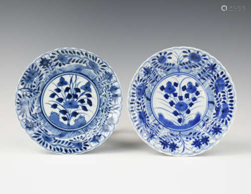 Pair of Chinese Blue & White Dish, Kangxi Period
