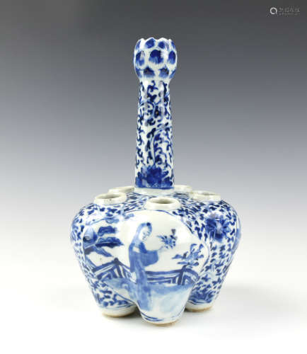 Chinese B &W Garlic Head Vase w/ Figures,19th C.