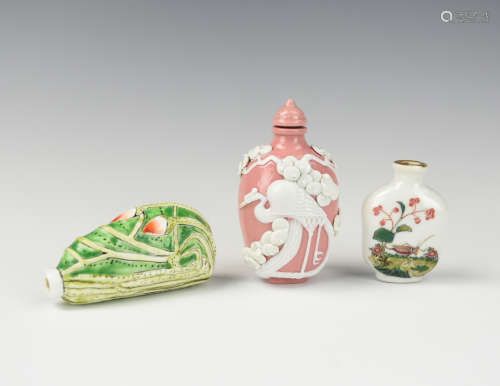 (3) Chinese Porcelain Snuff Bottle, 19-20th C.