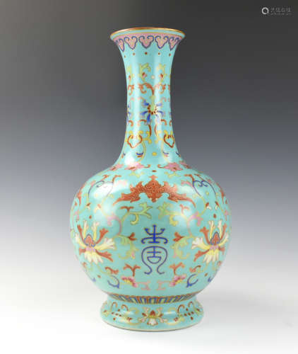 Imperial Fmaille Rose Turquoise Vase, Qianlong P.