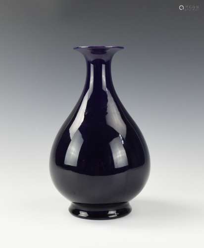 Chinese Monochrome Purple Glazed Vase,20th C.